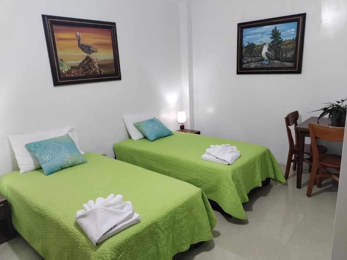 Hotel Starfish Puerto Villamil Luaran gambar