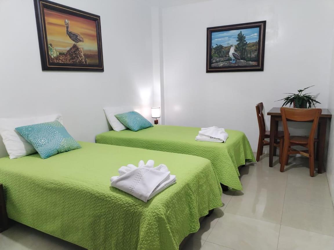 Hotel Starfish Puerto Villamil Luaran gambar