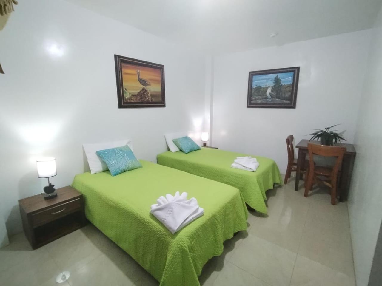 Hotel Starfish Puerto Villamil Luaran gambar